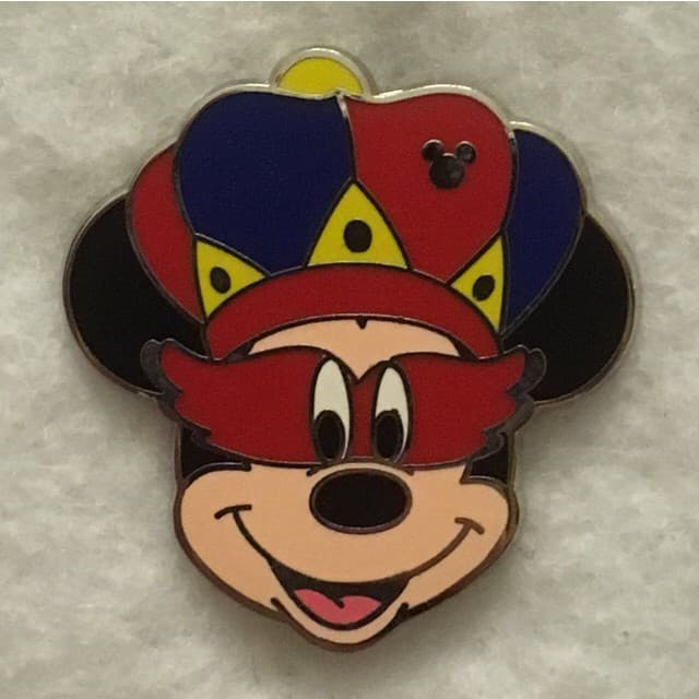 Hidden Mickey 2015 DLR - Mardi Gras - Mickey Mouse front