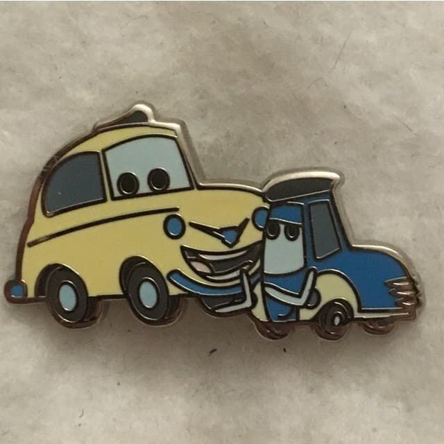 Pixar Cars Booster Set - Luigi and Guido front