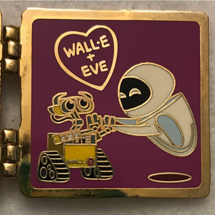 Box of Chocolates - Wall-E & Eve front