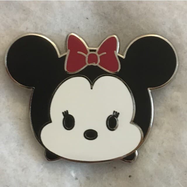 Tsum Tsum Christmas Mystery Set 1 - Minnie Mouse front