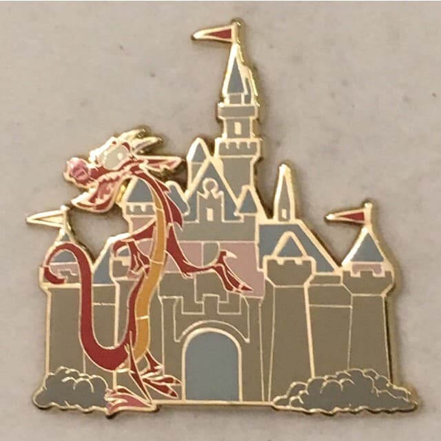 Castle Dragons Set - Mushu front