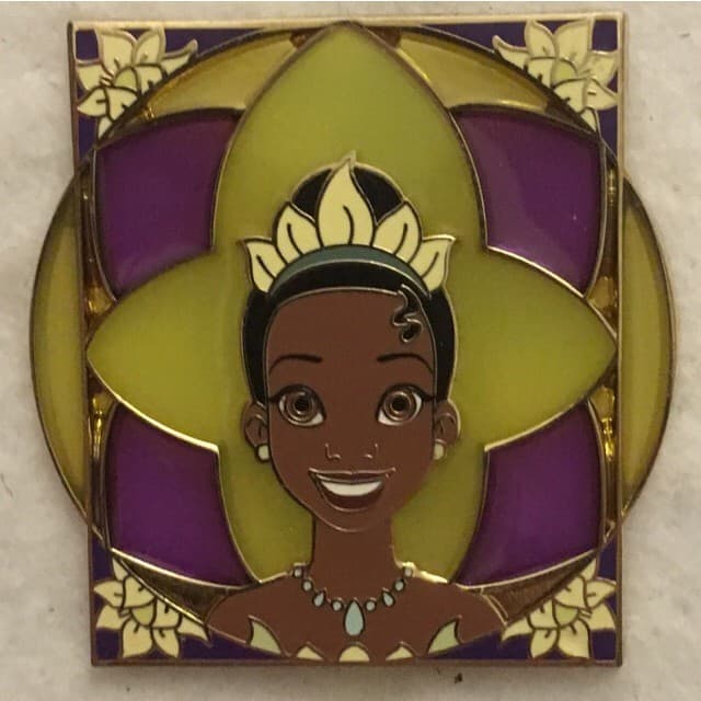 Disney Royalty Reveal / Conceal